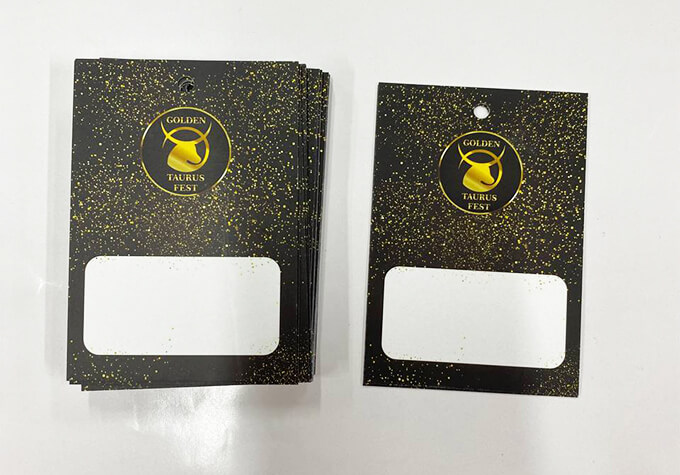 Картонные бирки для одежды