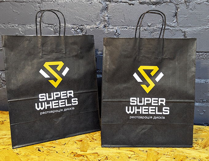 Чорние крафт пакеты