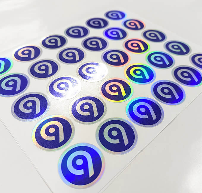 изготовление наклеек