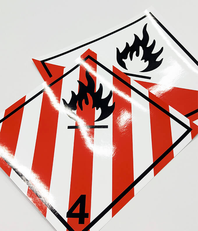 Друк глянцевих вінілових наліпок