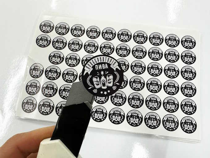 Наклейки на упаковку