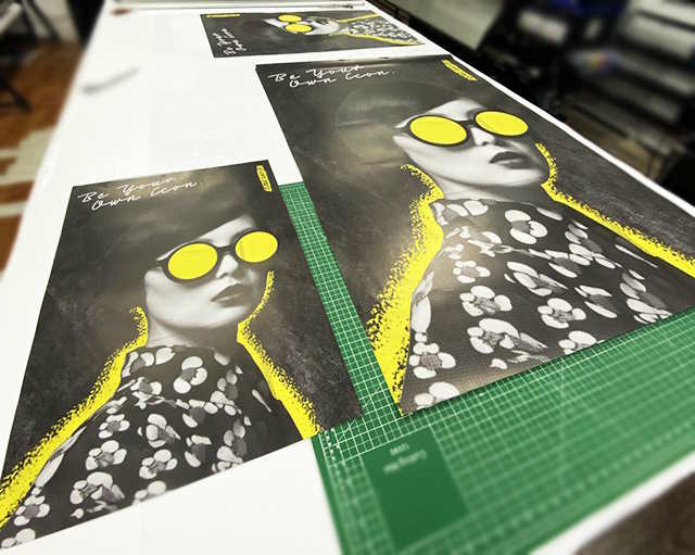 Заказать печать наклеек