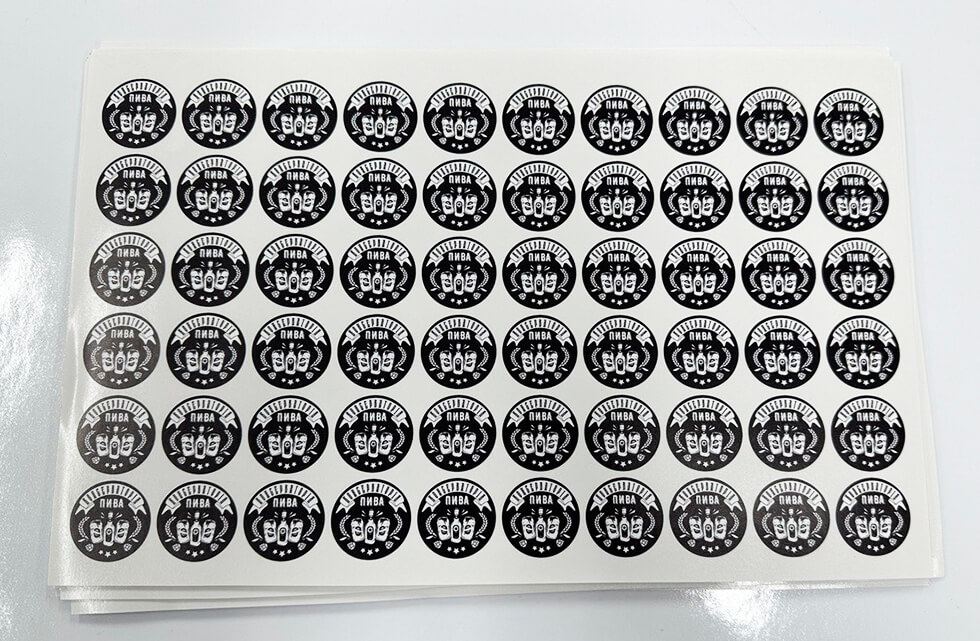 Круглые наклейки. Печать наклеек с логотипом Киев - Типография.