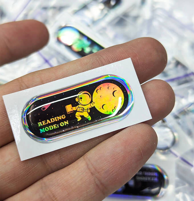 Печать гологарфических 3д наклеек Киев