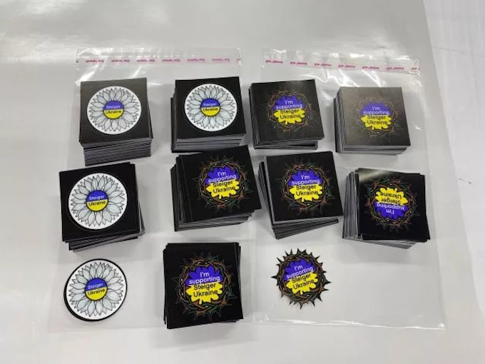 Друк стікерів