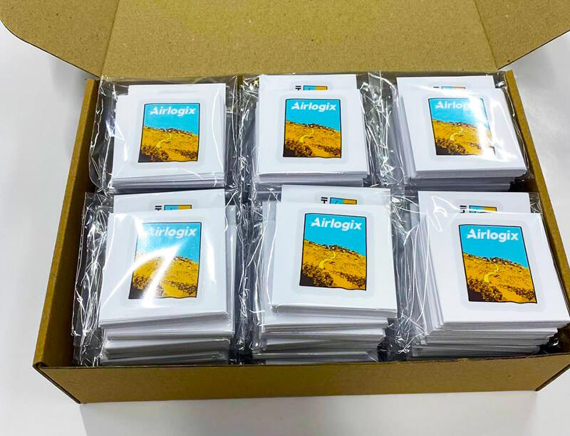 Упаковка стікерів