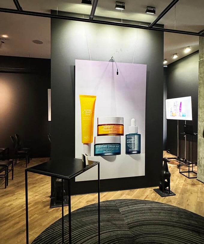 Виготовлення пластикових табличок