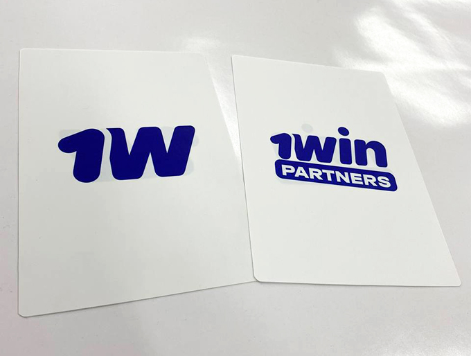 Таблички тонкі на замовлення